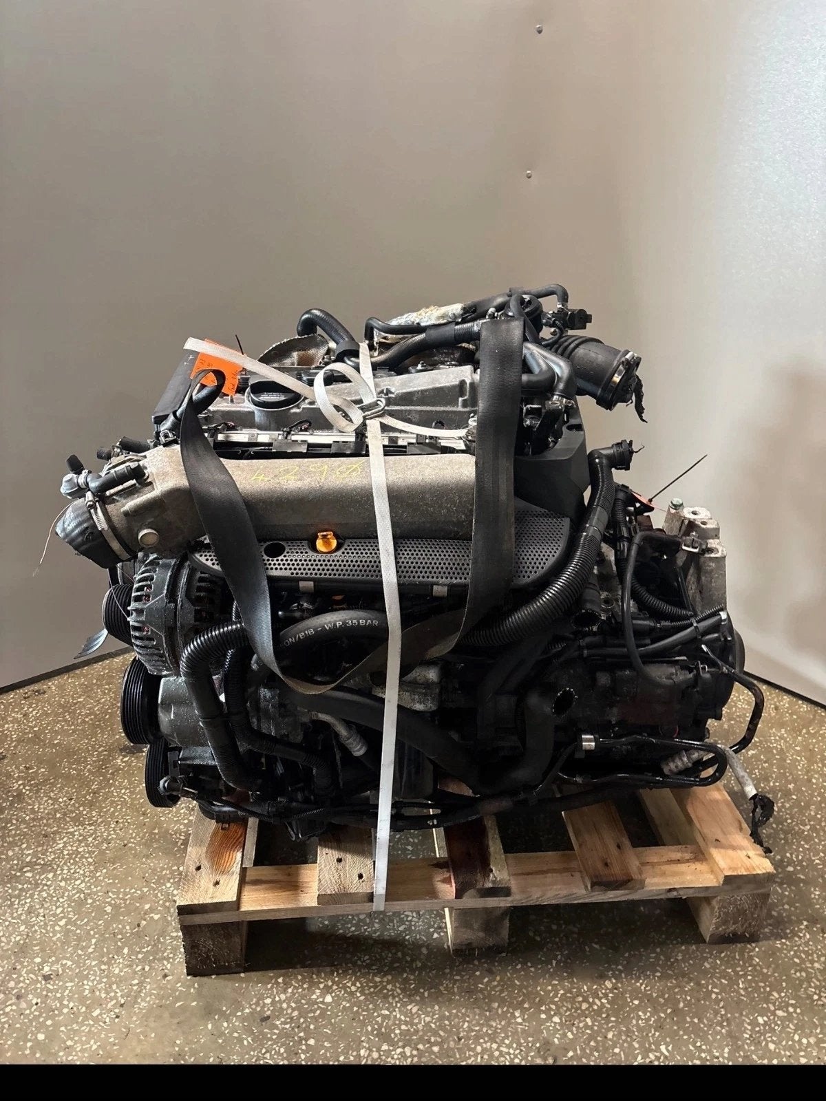 Moteur AUM Complet GOLF OCTAVIA SKODA VW A3 AUDI TT BORA, Envoi, Utilisé, Daihatsu