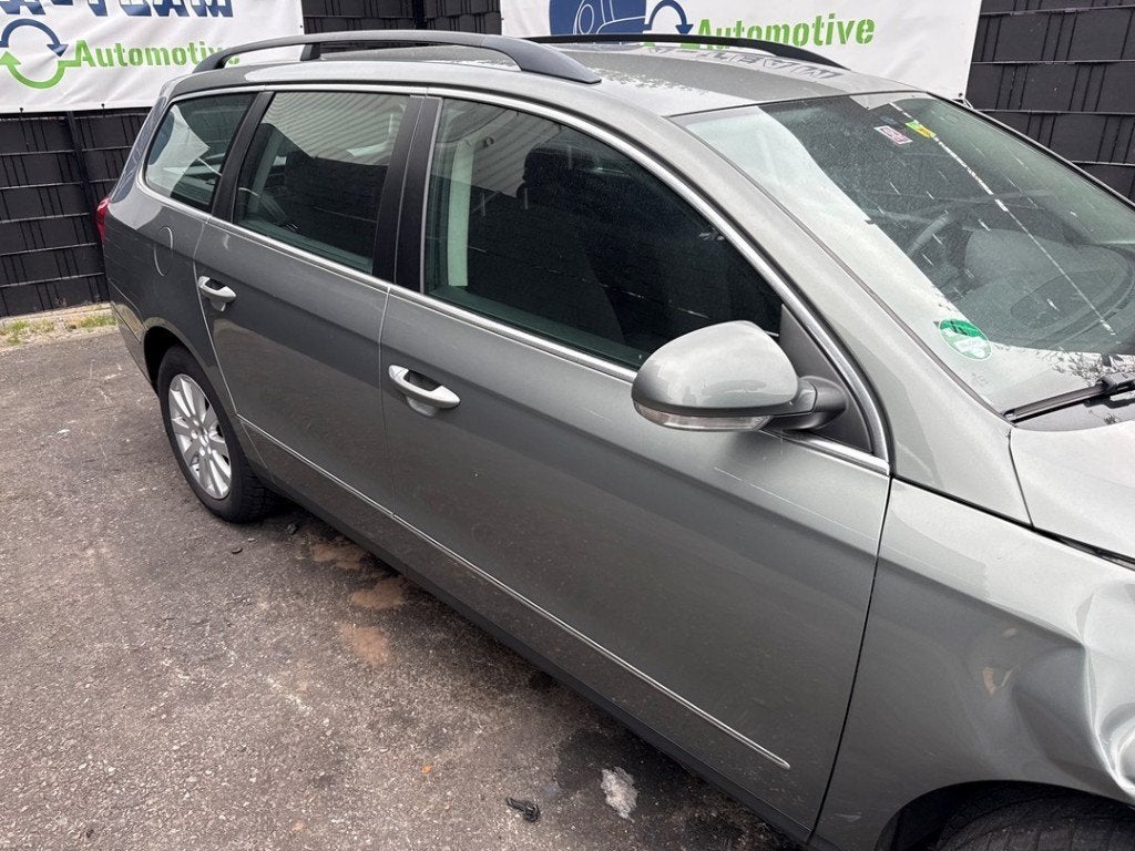 PORTIER RECHTS VOOR Passat Variant (3C5) (|3C4831056J|), Auto-onderdelen, Gebruikt, Volkswagen AG, Kundenbetreuung@volkswagen.de