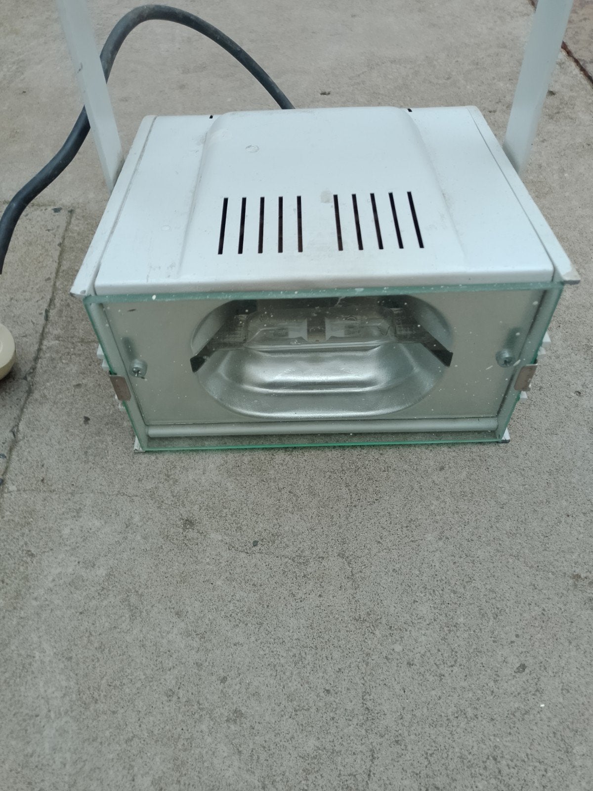 projector met wit licht, Ophalen, Gebruikt, Netvoeding, Spots