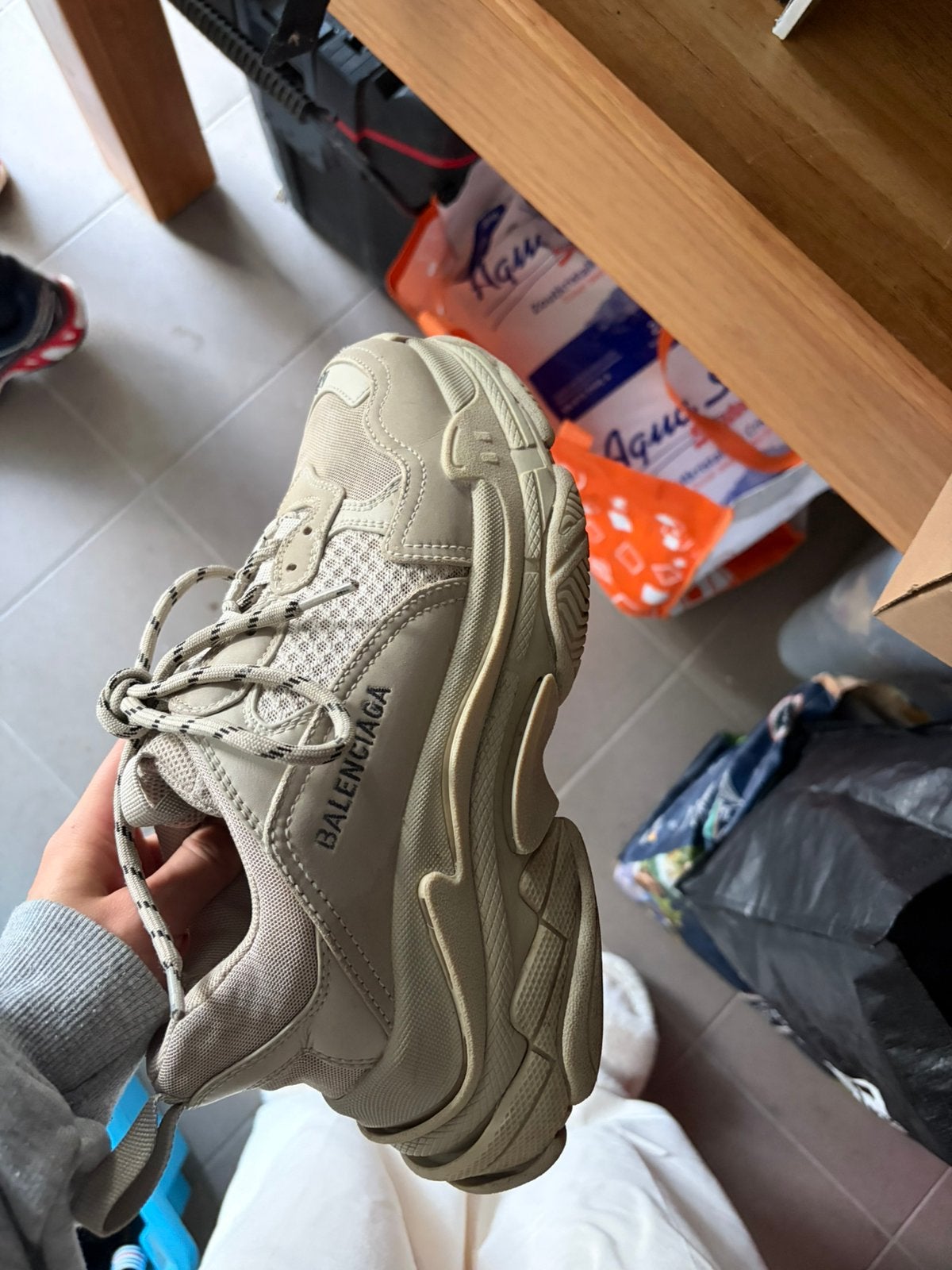 Balenciaga triple s schoenen, Kleding | Dames, Ophalen, Beige, Sneakers, Gedragen