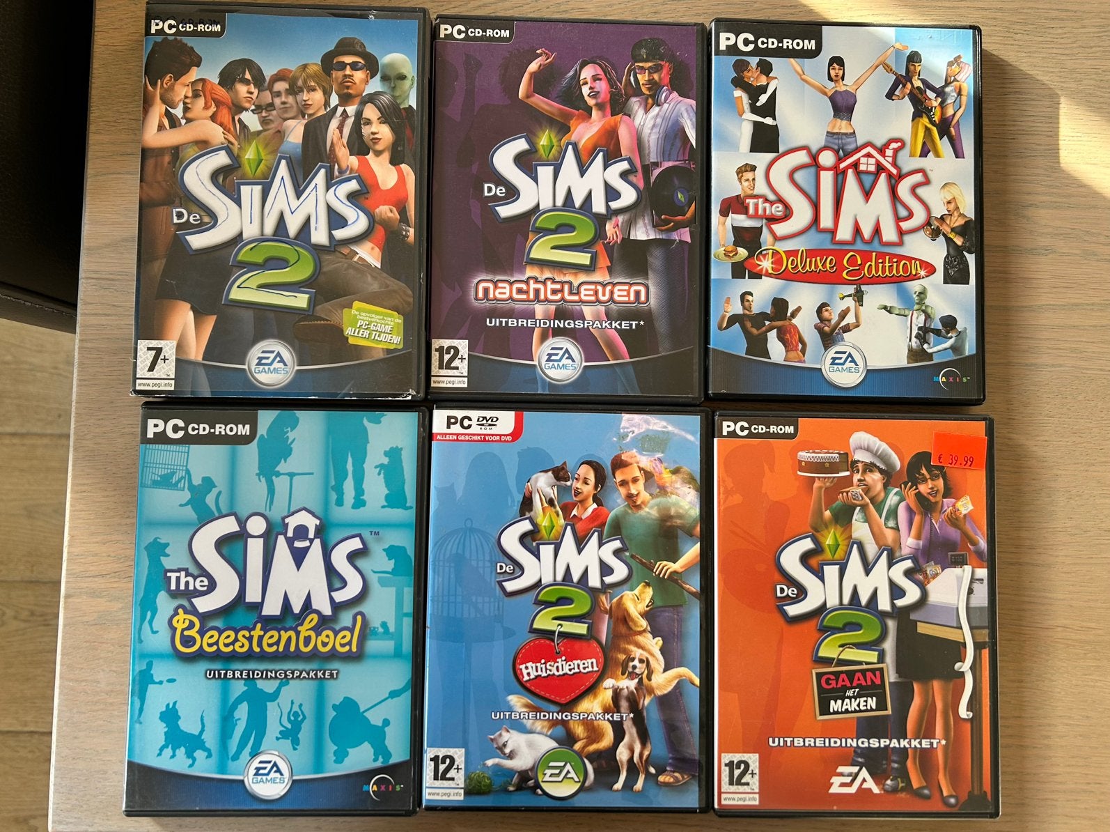 5 CD-roms en 1 DVD  van The Sims, Consoles de jeu & Jeux vidéo, 1 joueur, À partir de 7 ans, Autres genres, Enlèvement