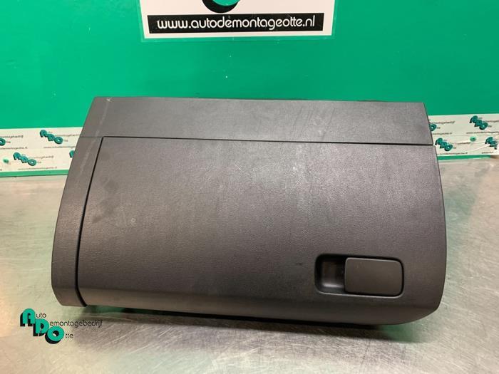 Dashboardkastje van een Volkswagen Polo (Polo 09-), Gebruikt, -, Volkswagen, -