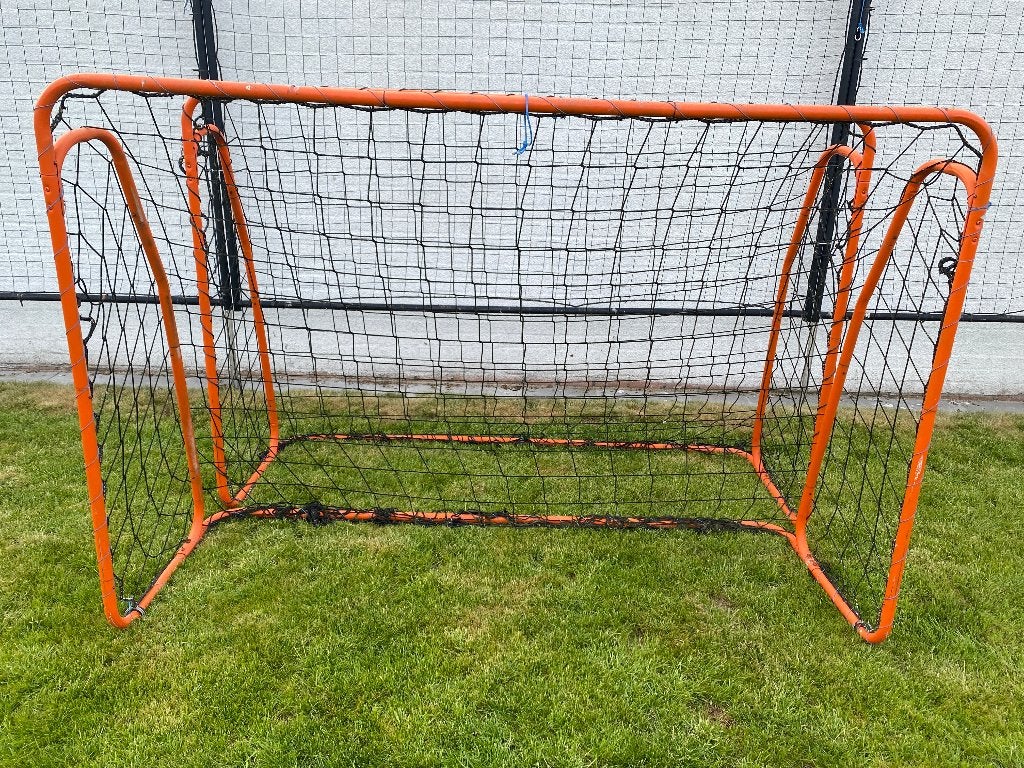 2 voetbaldoelen, Ophalen