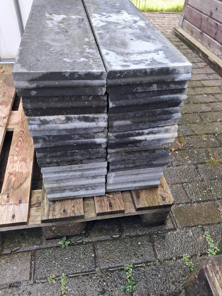 Boordstenen 20 cm hoogte, Ophalen, Zo goed als nieuw