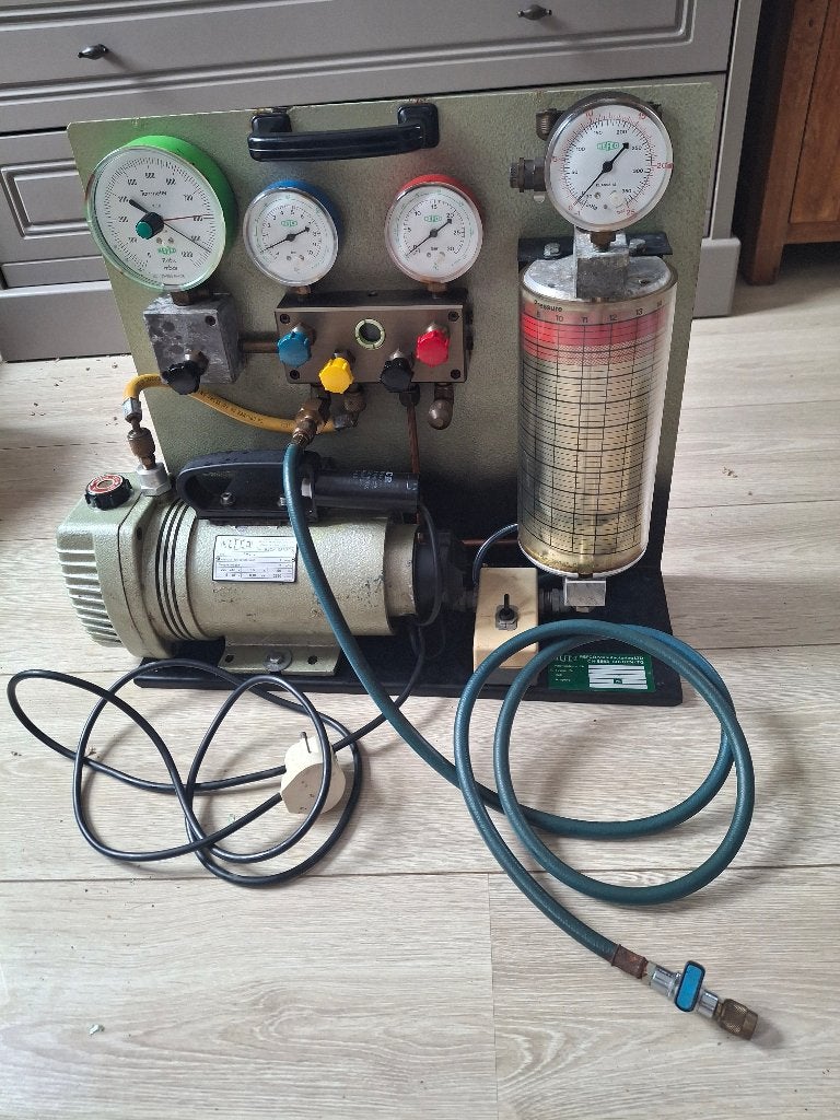 Pompe à vide REFCO RMV-2 + station de remplissage, Enlèvement, Utilisé