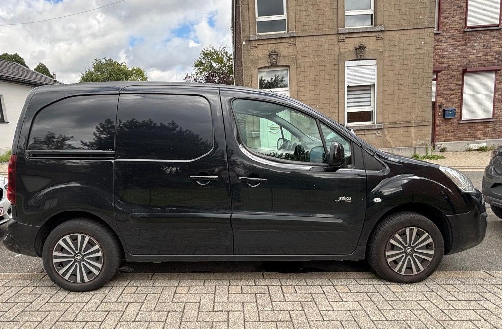 Peugeot Partner 16HDI Eco  Nieuwe riem* 1 eigenaar !, 4 deurs, 4 cilinders, Zwart, Handgeschakeld