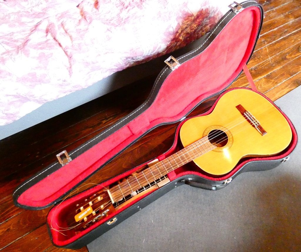 Klassieke gitaar in kist, Enlèvement, Utilisé, Guitare classique ou espagnole, Avec valise