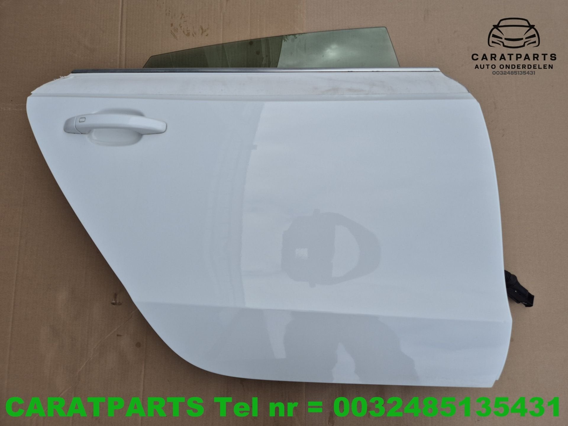 8T8833052D a5 portier a5 deur A5 deur a5 8T LY9C Ibis White, Gebruikt, Deur, AUDI AG, Auto-Union-Strasse 1
85045  Ingolstadt, DE