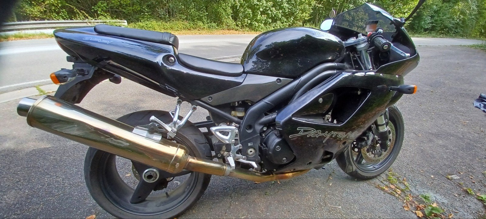 Triumph Daytona 955i 2006, Particulier, Poignées chauffantes