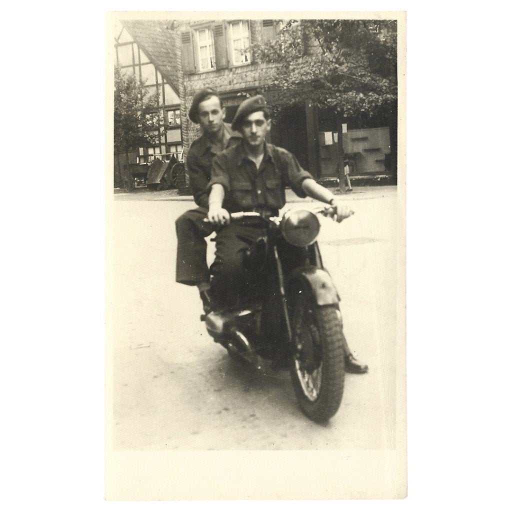 Soldat belge - Volontaires de guerre à moto, Collections, Enlèvement ou Envoi, Armée de terre, Photo ou Poster