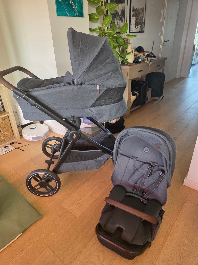 Pousette maxi cosi avec nacelle et siège auto, Avec siège auto, Comme neuf, Enlèvement, Poussette