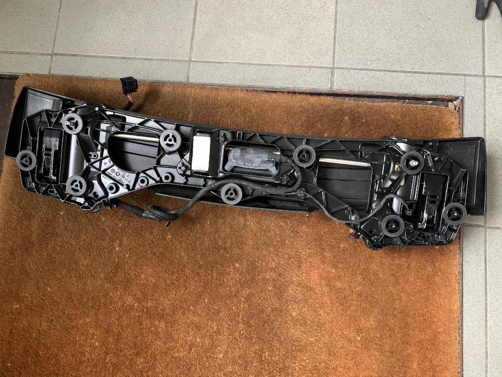 Porsche Cayenne (9Y0 9Y3) mechanisme spoiler 9Y3827204D, Auto-onderdelen, Ophalen, Gebruikt, Achterklep, Voor
