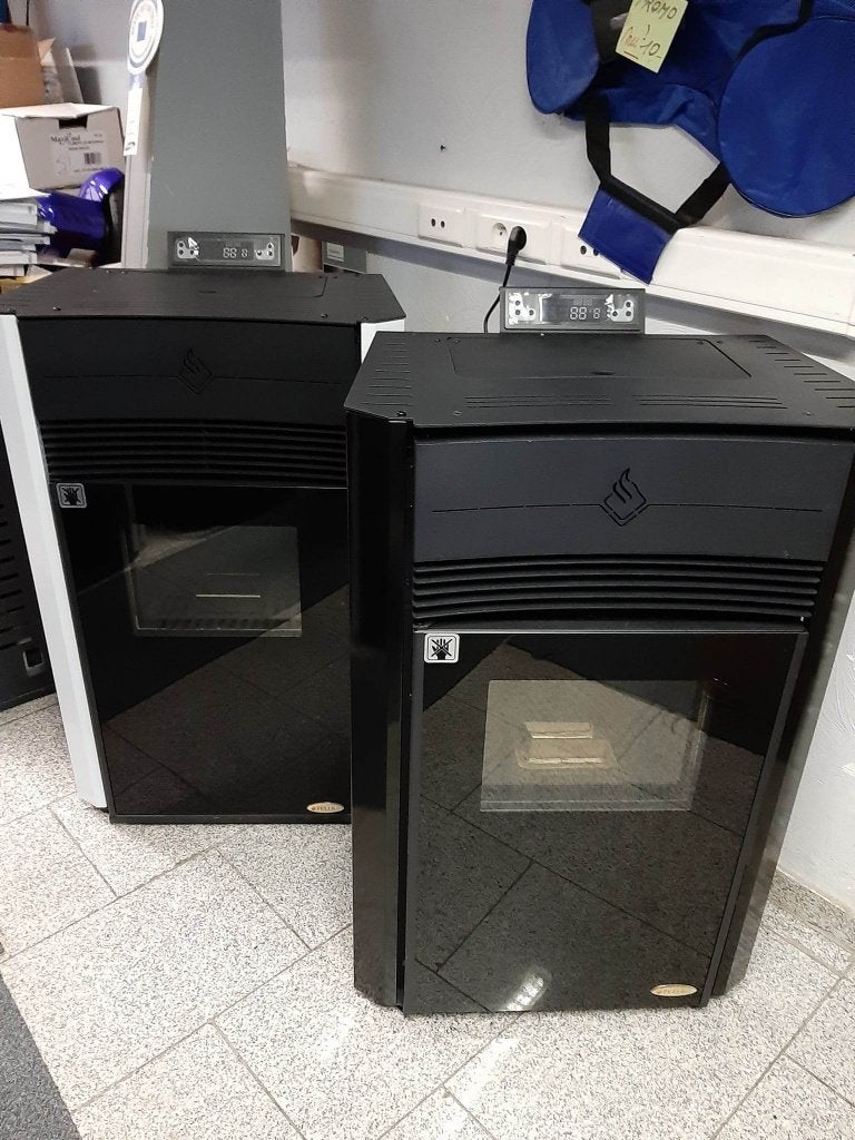 PelletStove DRG - Poêle à granulés reservoir fermé Dario 15, Neuf, Moins de 60 cm, Enlèvement, Poêle