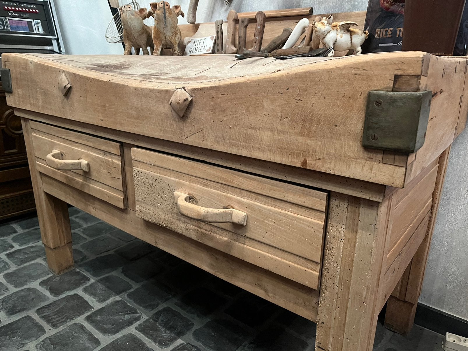Kapblok, Antiquités & Art, Enlèvement