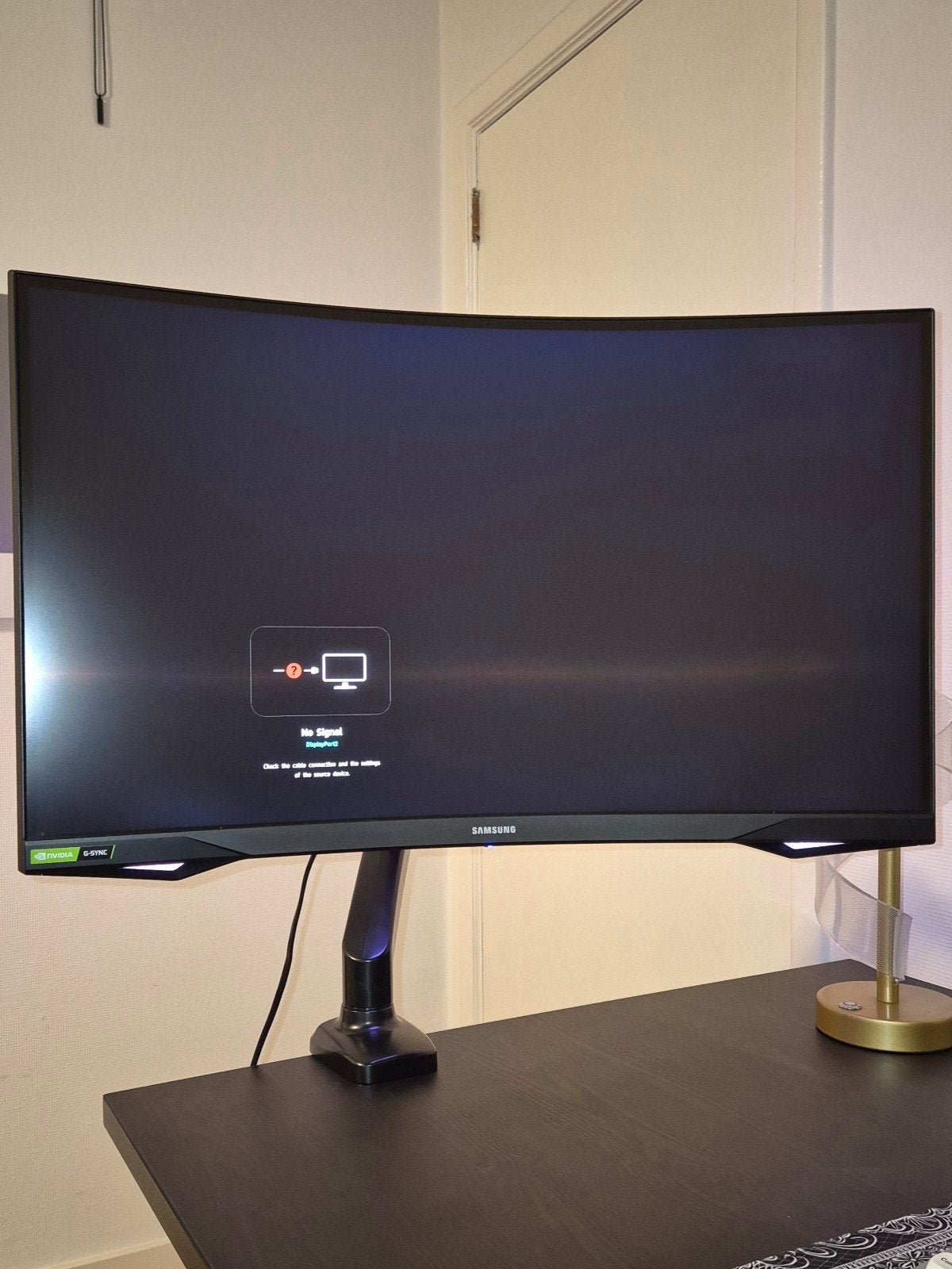 Samsung odyssey g7 curved. "27", Informatique & Logiciels, Moniteurs, Comme neuf, 201 Hz ou plus, DisplayPort, HDMI, Gaming, Connexion casque