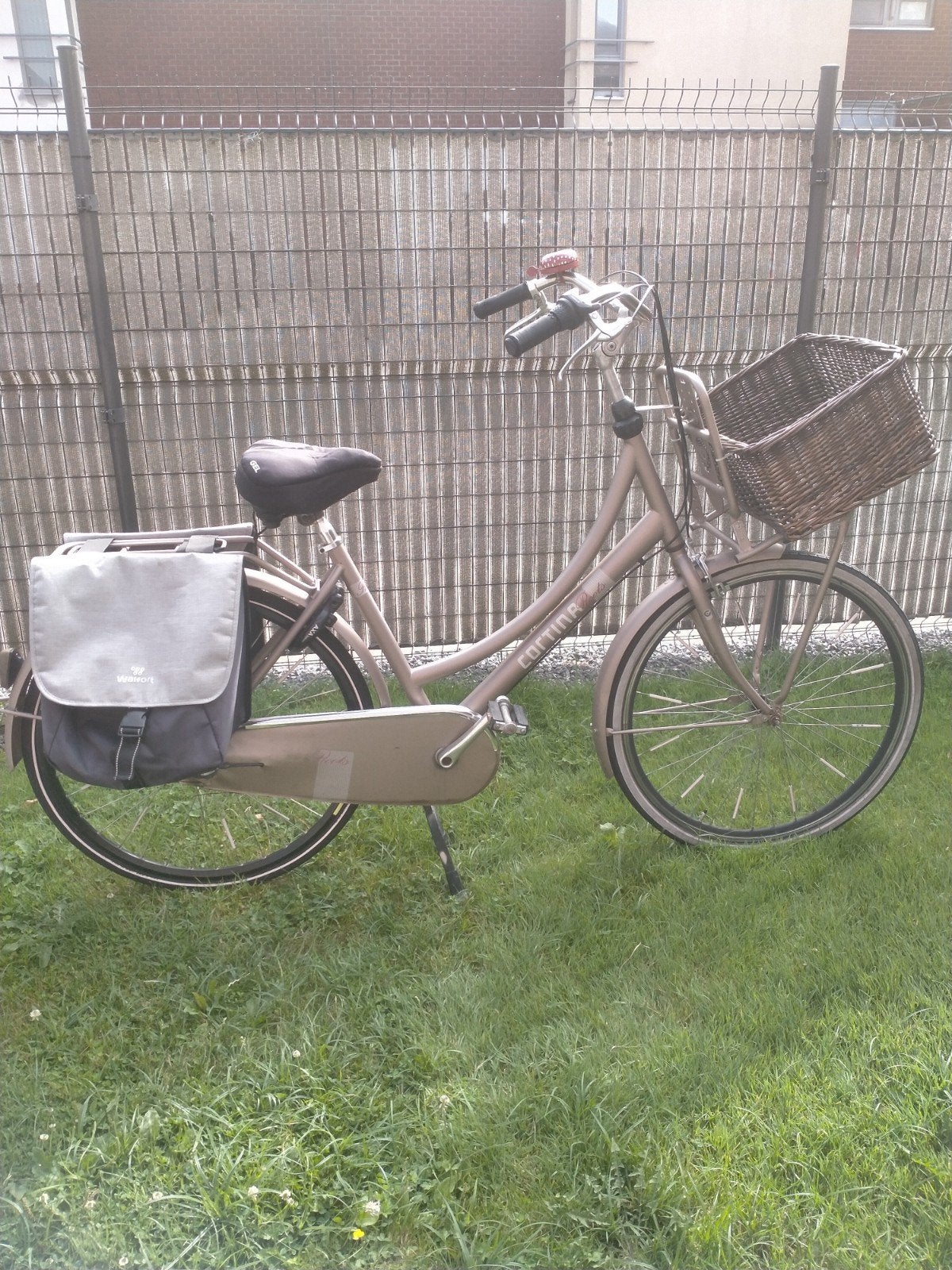Damesfiets van het merk CORTINA in perfecte staat, Fietsen en Brommers, Ophalen, Versnellingen