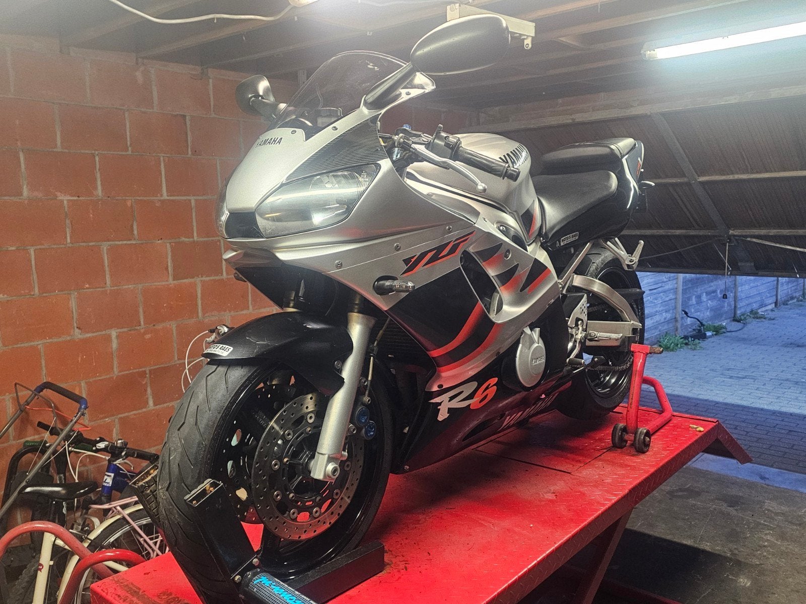 jamaha r6, Motoren, Ophalen