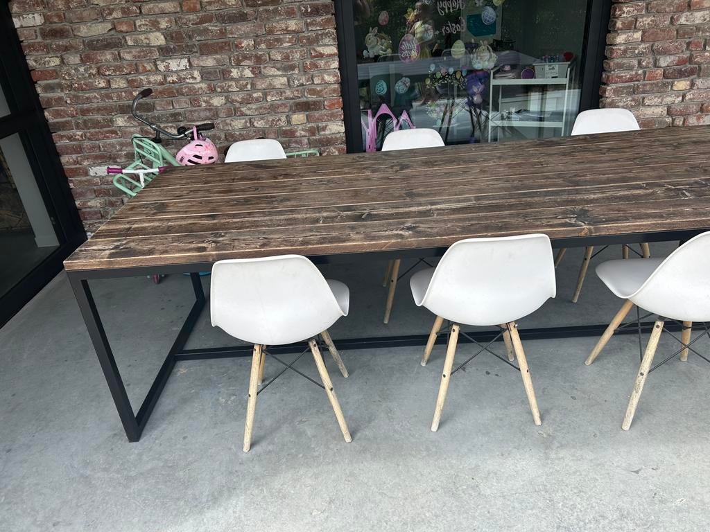 Tafel te koop, Enlèvement