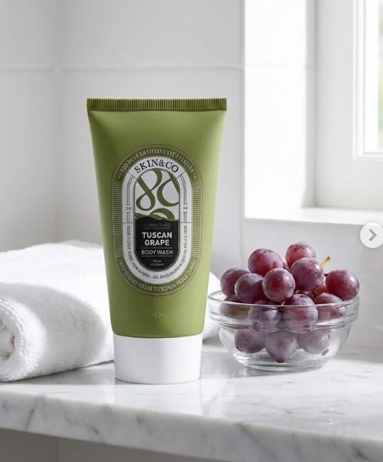 Tuscan Grape Gel Body wash douche zeep - Skin& Co, Bijoux, Sacs & Beauté, Beauté | Soins du corps, Enlèvement ou Envoi, Neuf, Baignoire & Douche