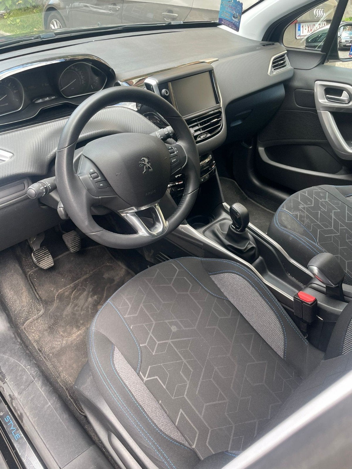Peugeot 2008 2019 essence 50000km, Bedrijf, Benzine, Te koop