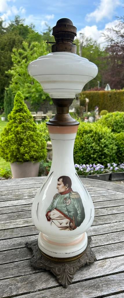 Antieke olielamp met afbeelding van Napoleon Bonaparte, Ophalen