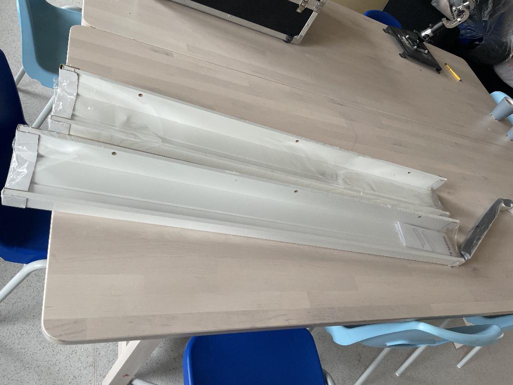 ikea Mosslanda, Enlèvement, Neuf
