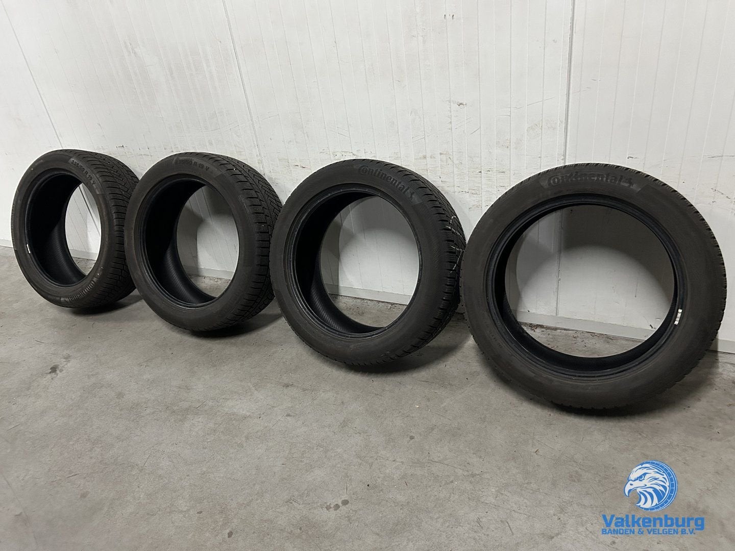 5-6mm! Winterbanden 235/50R19 Continental WinterContact TPS8, Autos : Pièces & Accessoires, Pneus & Jantes, Pneus hiver, Véhicule de tourisme