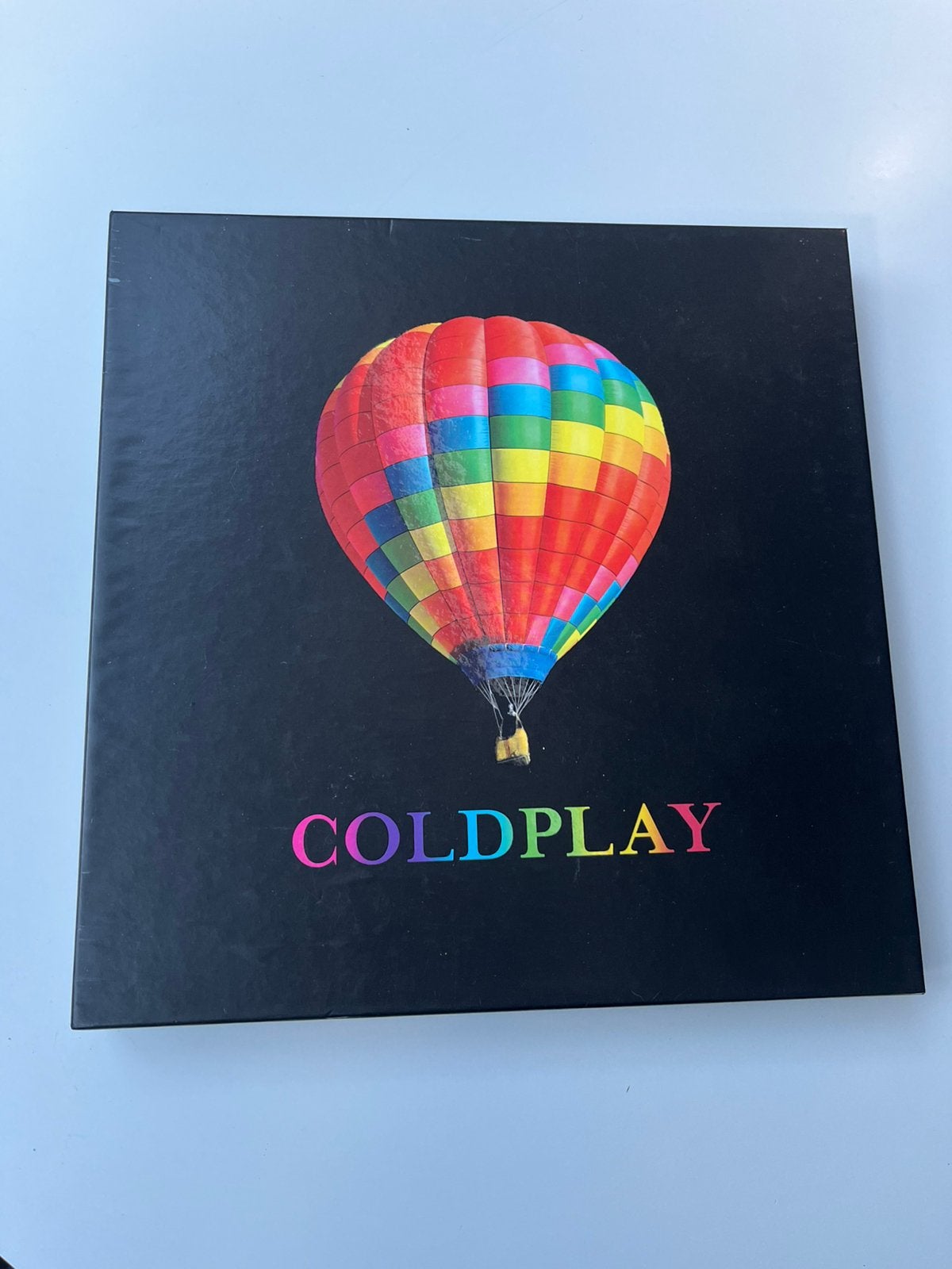 Coldplay A head full of dreams official coloring book, Ophalen of Verzenden, Zo goed als nieuw, Speciale editie