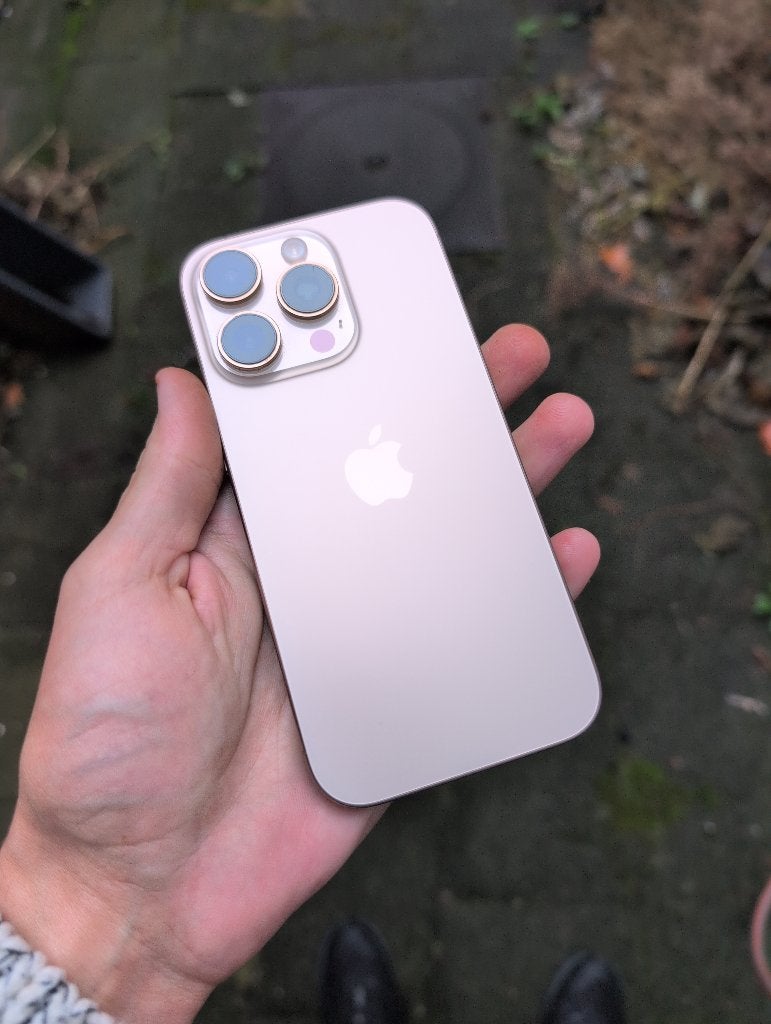 iPhone 16 Pro 128GB, facture, garantie, IPhone 16 Pro, 128 GB, 89 %, Comme neuf