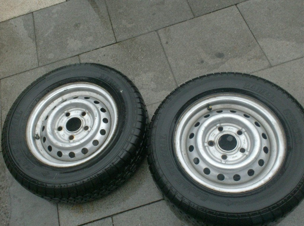 2 mooi banden met velgen voor aanhangwagen ? remork, Ophalen, Band(en)