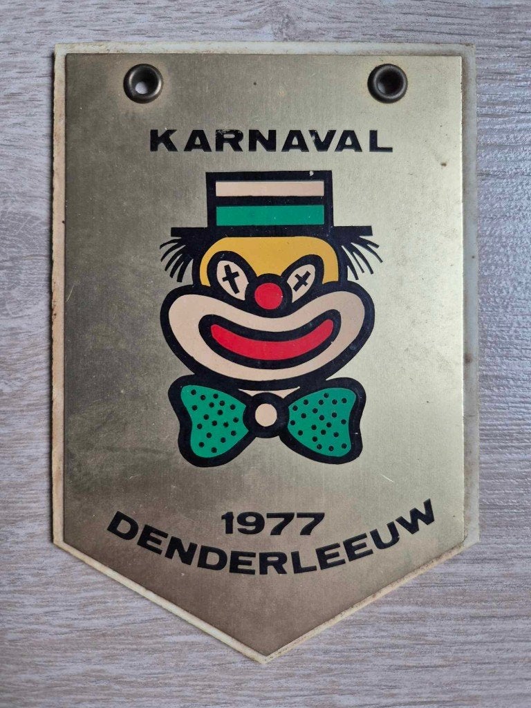 Carnaval medaille Denderleeuw 1977, Enlèvement ou Envoi