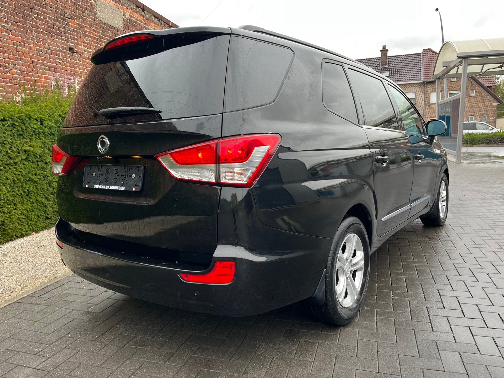 SsangYong Rodius 2016 diesel147000km Lichtevracht Automaat, Auto's, Automaat, 2157 cc, Euro 6, Zwart