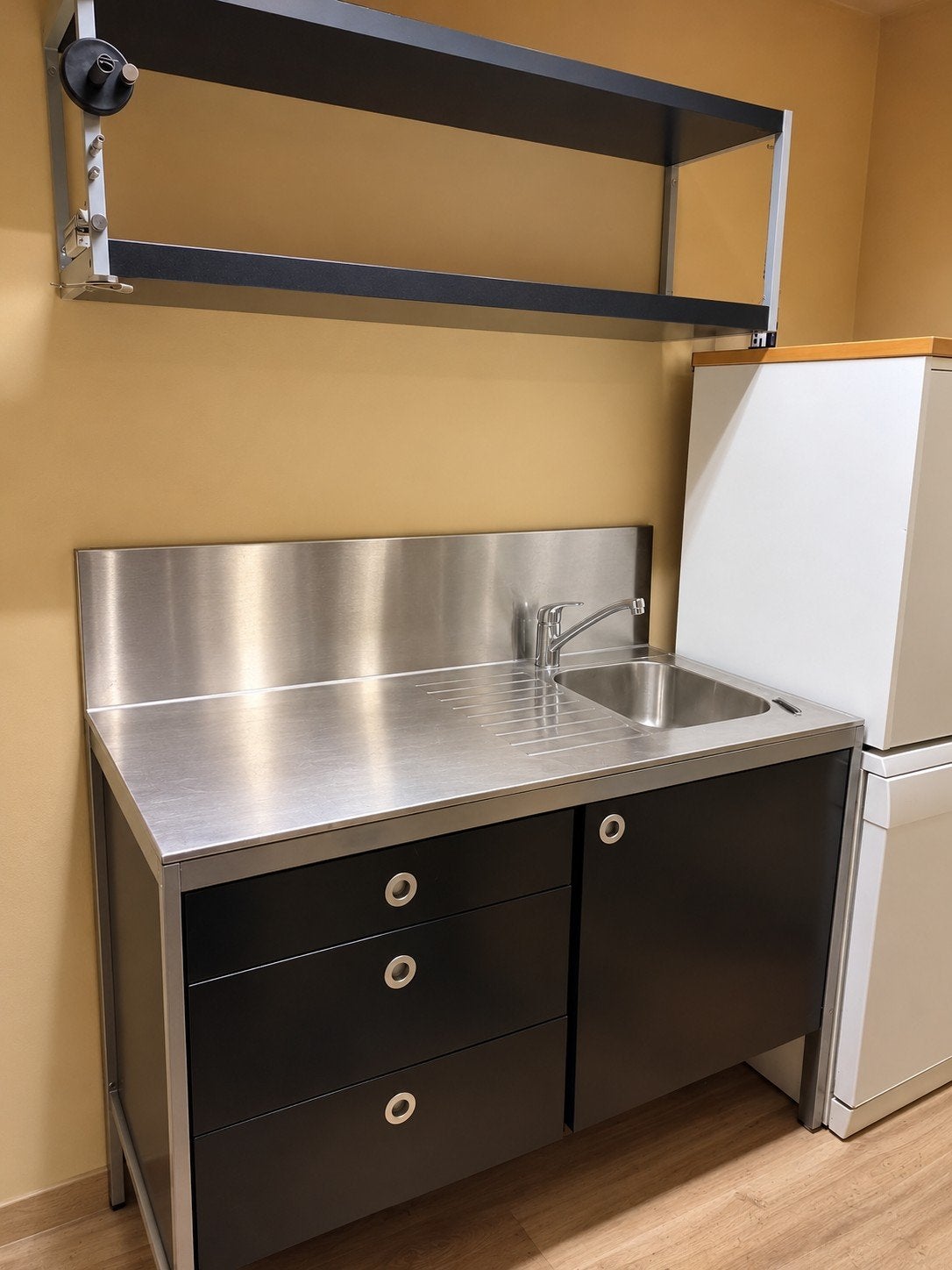 Compacte kitchenette, Huis en Inrichting, Ophalen, Gebruikt, Staal of Inox, Zwart