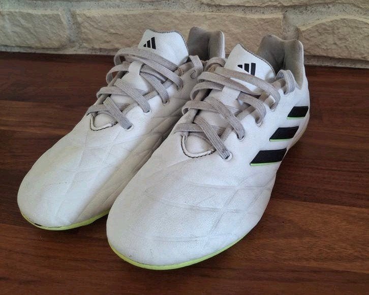 Chaussures de football Adidas Copa, Sports & Fitness, Football, Taille XS ou plus petite, Enlèvement, Utilisé, Chaussures