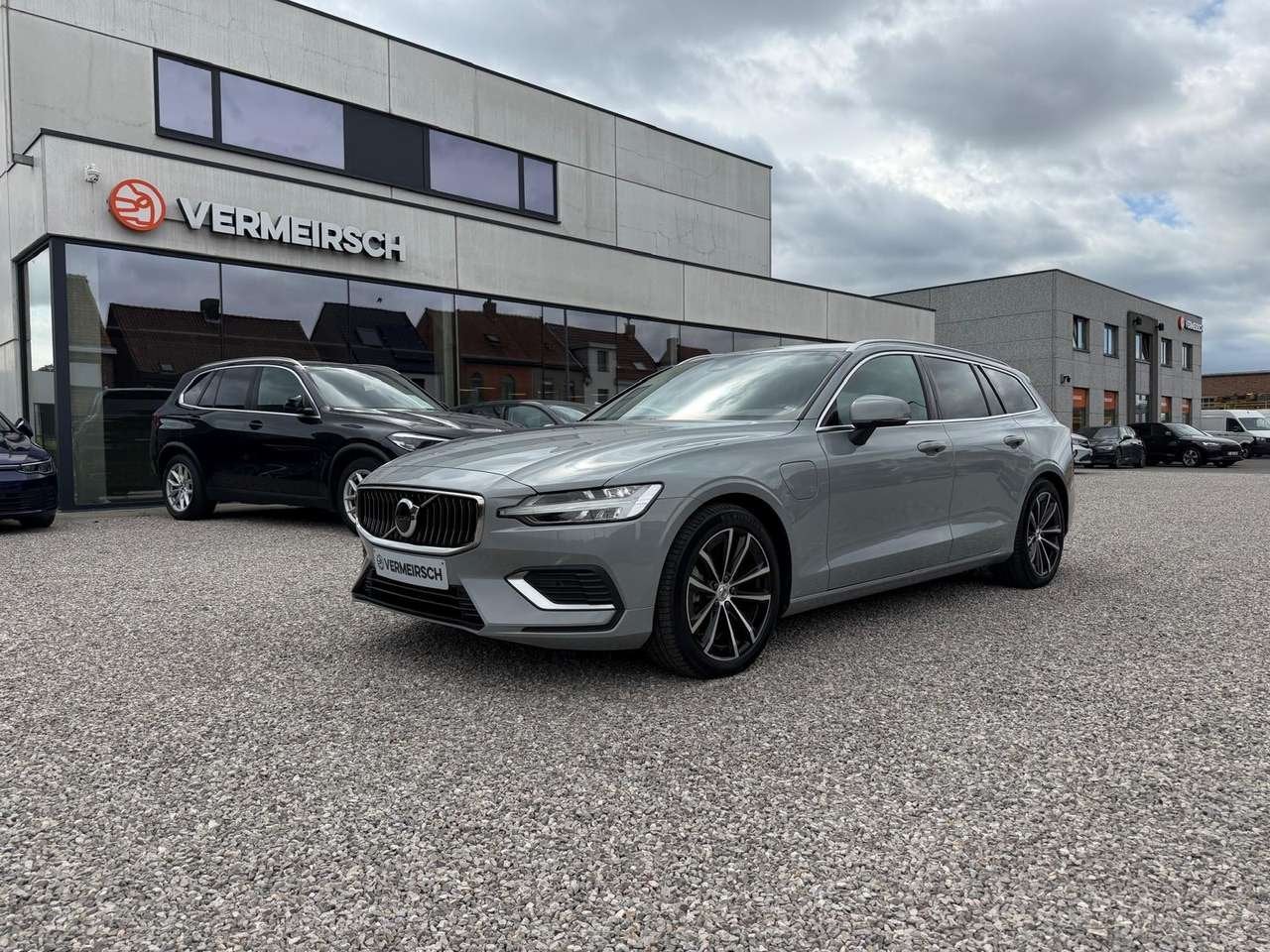 Volvo V60 V60 2.0 T6 AWD PHEV Core Bright*TREKHAAK*LED*APPL, Autos, 0 kg, Argent ou Gris, 0 kg, Commande vocale