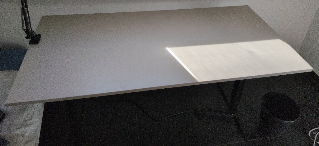 Bureau met hoogteverstelling, Huis en Inrichting, Bureaus, Zo goed als nieuw, Zit-sta bureau, IKEA, Modern, Metaal, Wit, In hoogte verstelbaar