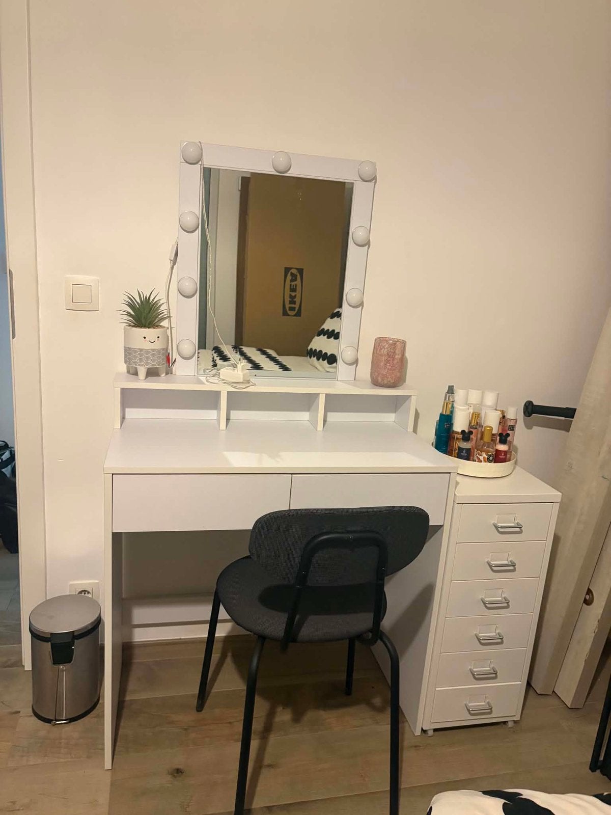 •••COIFFEUSE NEUVE•••, Maison & Meubles, Tables | Coiffeuses, Enlèvement, Comme neuf