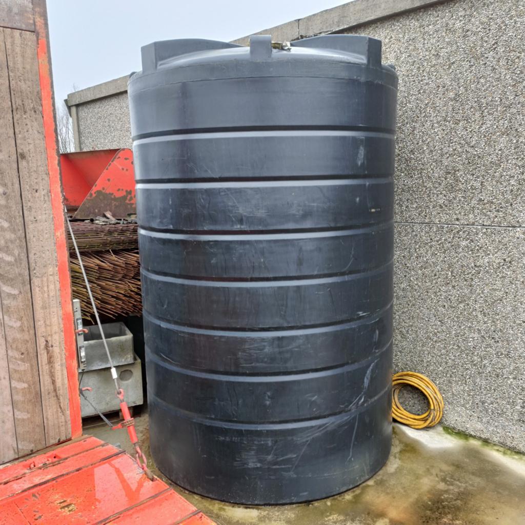 Citerne à eau aérienne., 150 litres ou plus, Enlèvement, Comme neuf, Synthétique