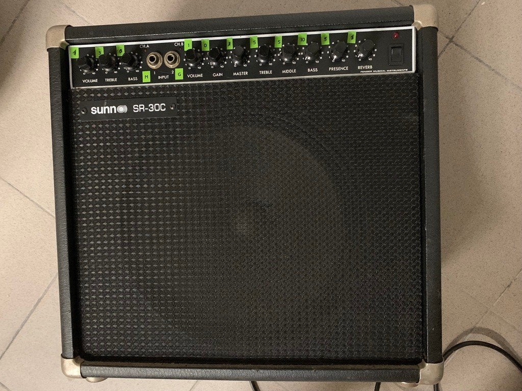 SUNN (Fender) gitaarversterker, Muziek en Instrumenten, Ophalen, Gebruikt, Gitaar