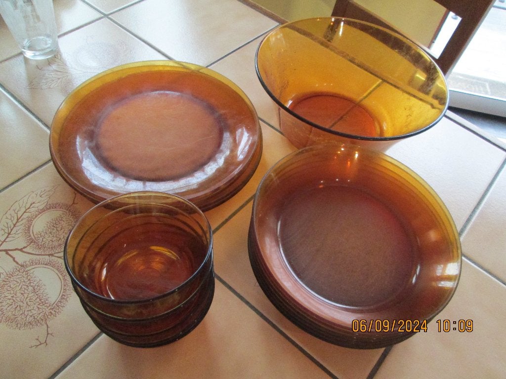 Service de table en verre brun, Maison & Meubles, Cuisine | Vaisselle, Utilisé, Service complet, Vintage, Verre, Autres marques