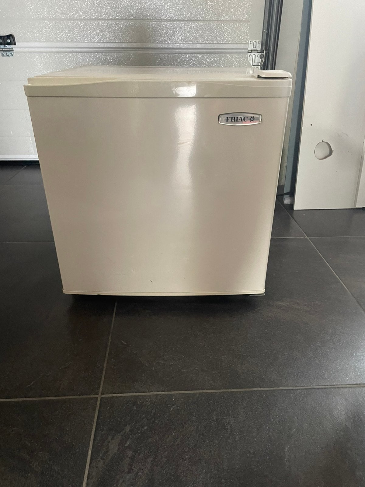 Koelkast te koop, Elektronische apparatuur, Vriezers en Diepvrieskisten, Ophalen of Verzenden, Gebruikt, Vrijstaand