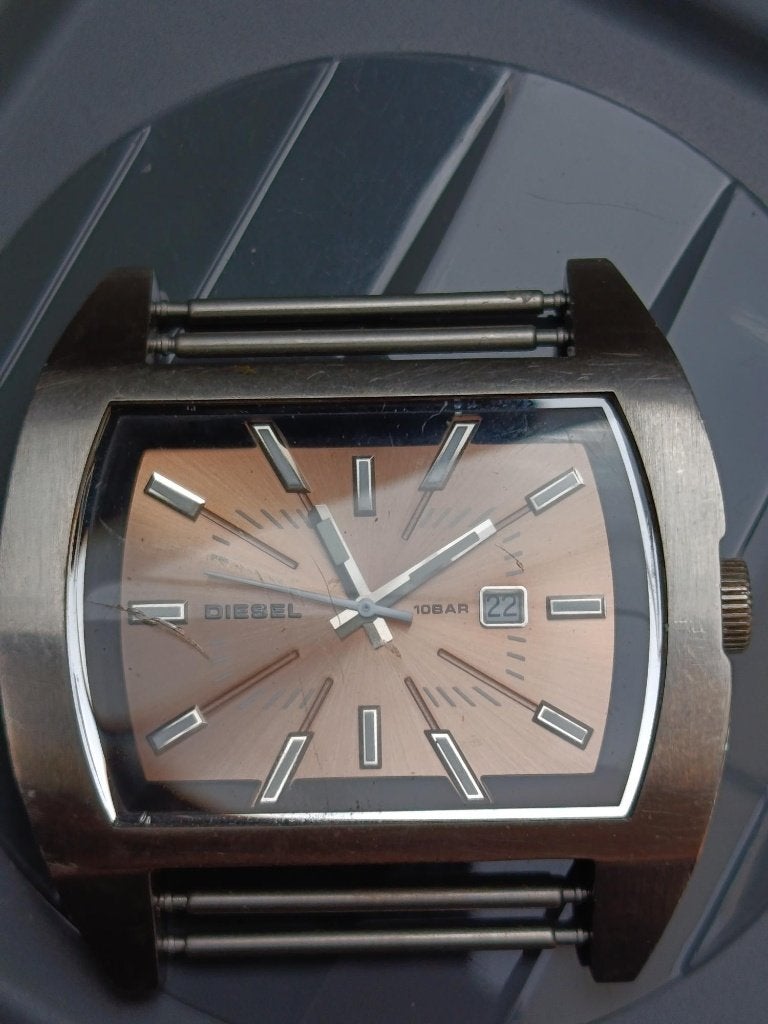Boîtier montre Diesel DZ-1114 sans bracelet, Bijoux, Sacs & Beauté, Montres | Hommes, Montre-bracelet, Autres marques, Enlèvement ou Envoi