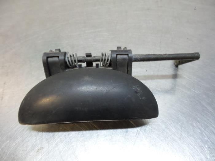 Poignée portière 2portes gauche d'un Peugeot 206, -, 3 mois de garantie, Utilisé, -