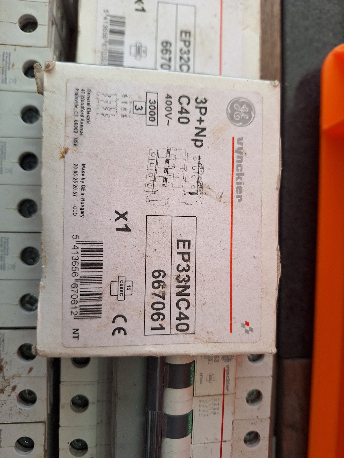 automaten zekeringen, Doe-het-zelf en Bouw, Ophalen, Nieuw