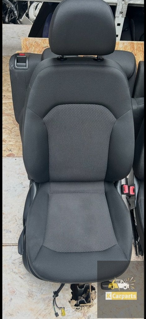 Si ge conducteur droit d'origine pour Audi A1 8X1 (2013-2017, AUDI AG, Auto-Union-Strasse 1
85045  Ingolstadt, DE, Audi, Utilisé