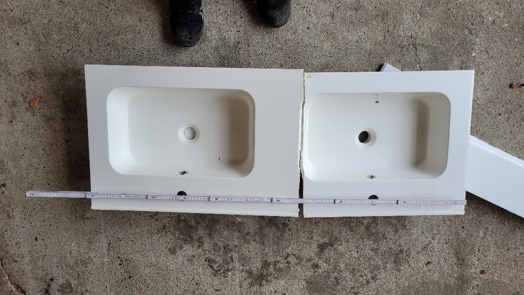 gebroken lavabo, nog de helft bruikbaar ?, Ophalen, Gebruikt, 100 tot 150 cm, Minder dan 100 cm