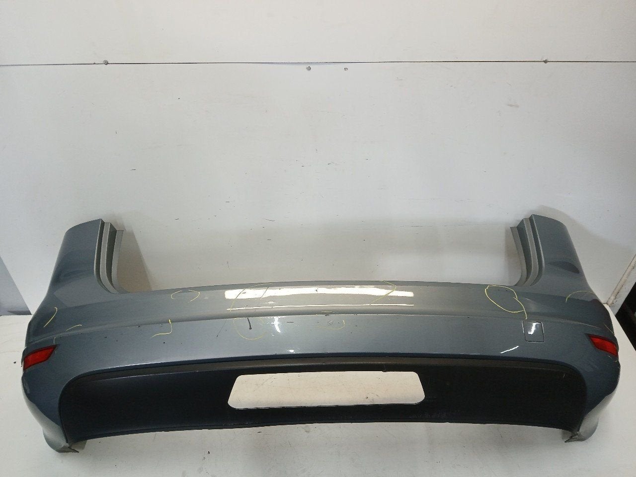 Bumper achter Volkswagen Sharan, Onderdelen@venauto.nl, Van der Ven Autorecycling B.V., Arrière, Ettenseweg 76, 4706 PB Roosendaal, The Netherlands