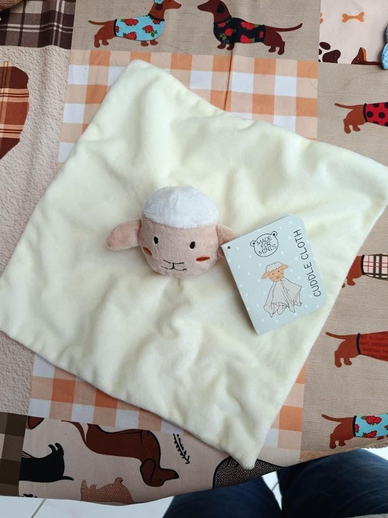 knuffeldoekje oeko tex schaap cuddle cloth (doos mei 2026), Ophalen of Verzenden, Nieuw, Knuffeldoekje