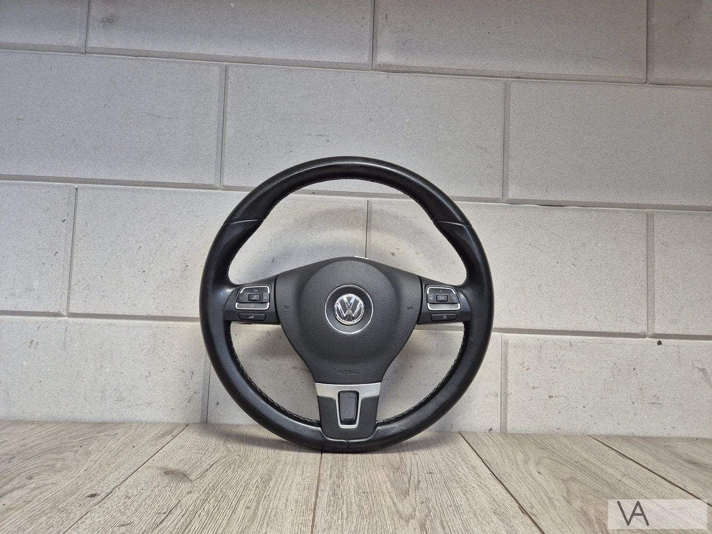 VW Golf 6 / Passat / Caddy stuur met knoppen en airbag €120, Auto-onderdelen, Besturing, Gebruikt, -, Volkswagen, -