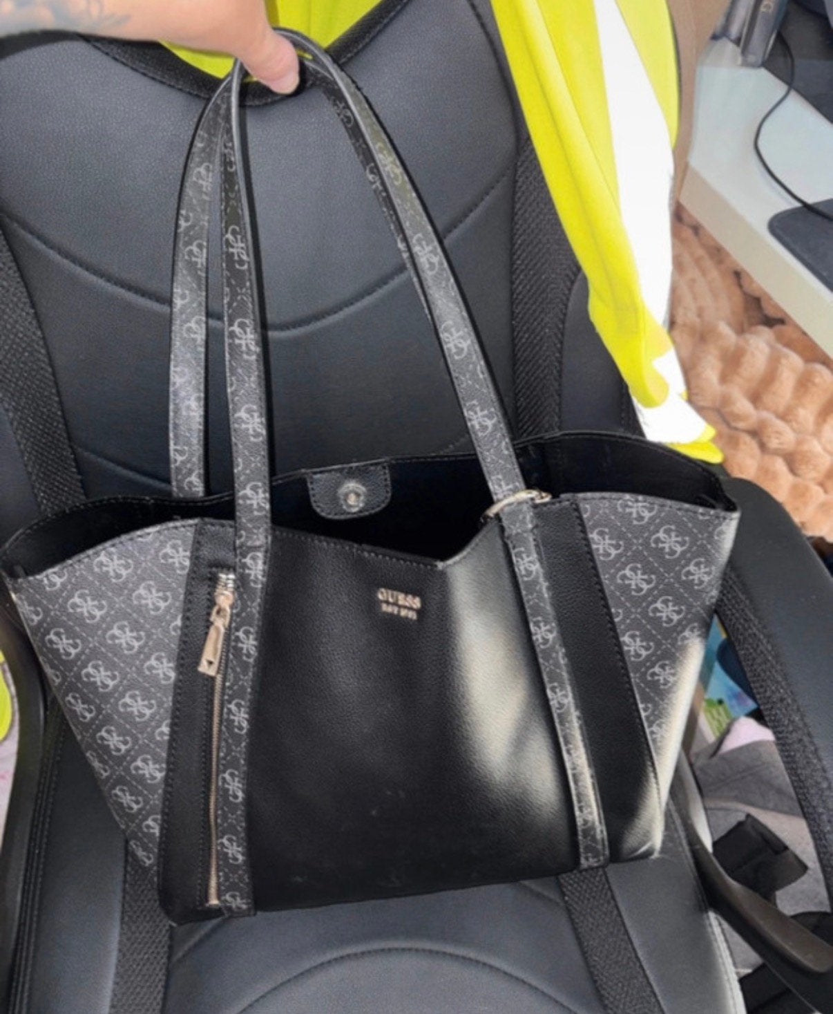 Guess handtas set, Dieren en Toebehoren, Ophalen, Nieuw